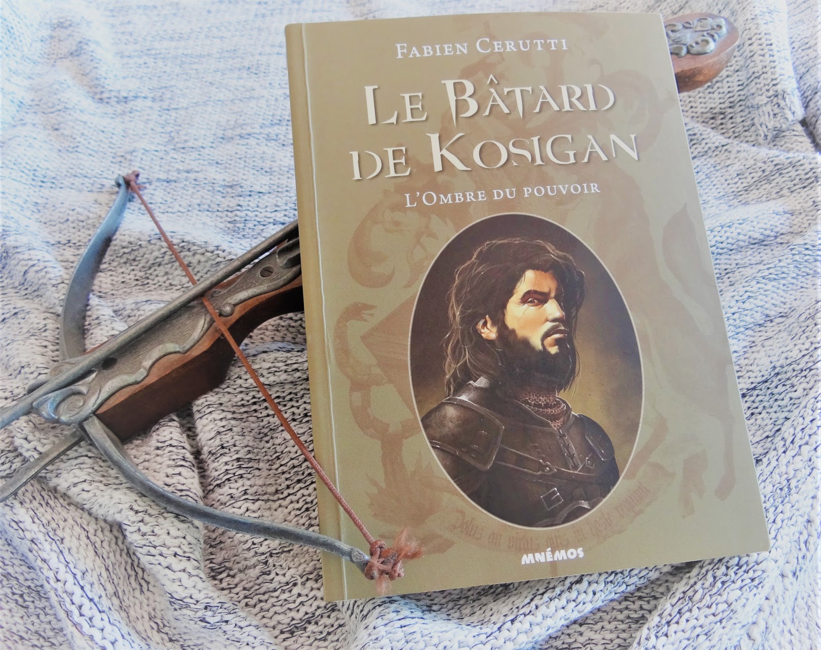 Lire la suite à propos de l’article Le Bâtard de Kosigan tome 1 de Fabien Cerutti : entre Histoire et Fantasy